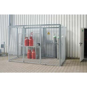 Gas cylinder container without roof, single door